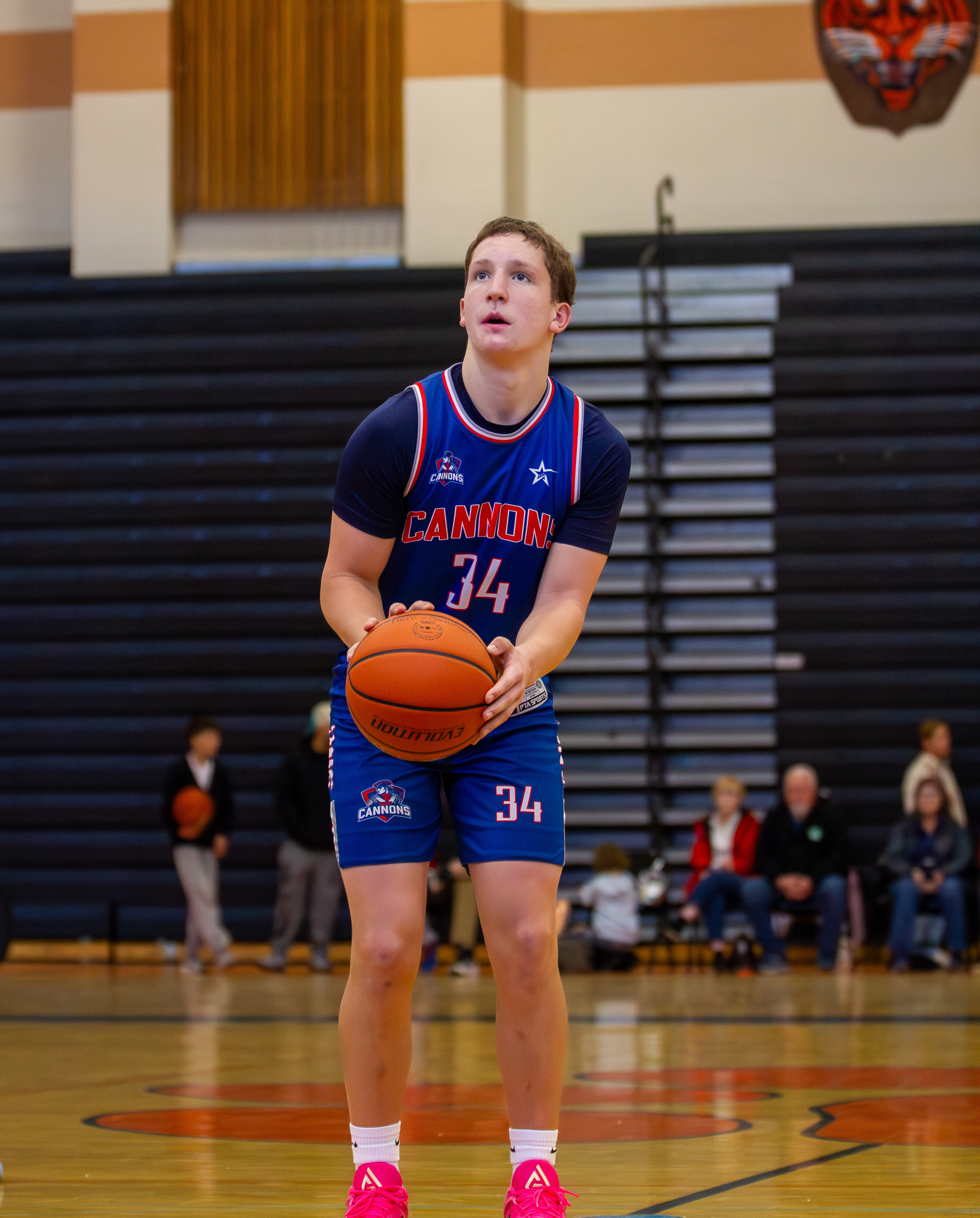 fundraiser Lucas Pineault